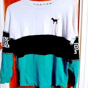 VS Pink oversized Long sleeve crewneck shirt